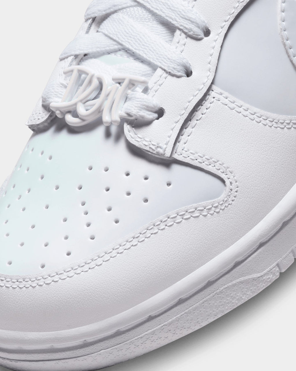 Nike Women's Dunk Low SE White/Multi-Coloured