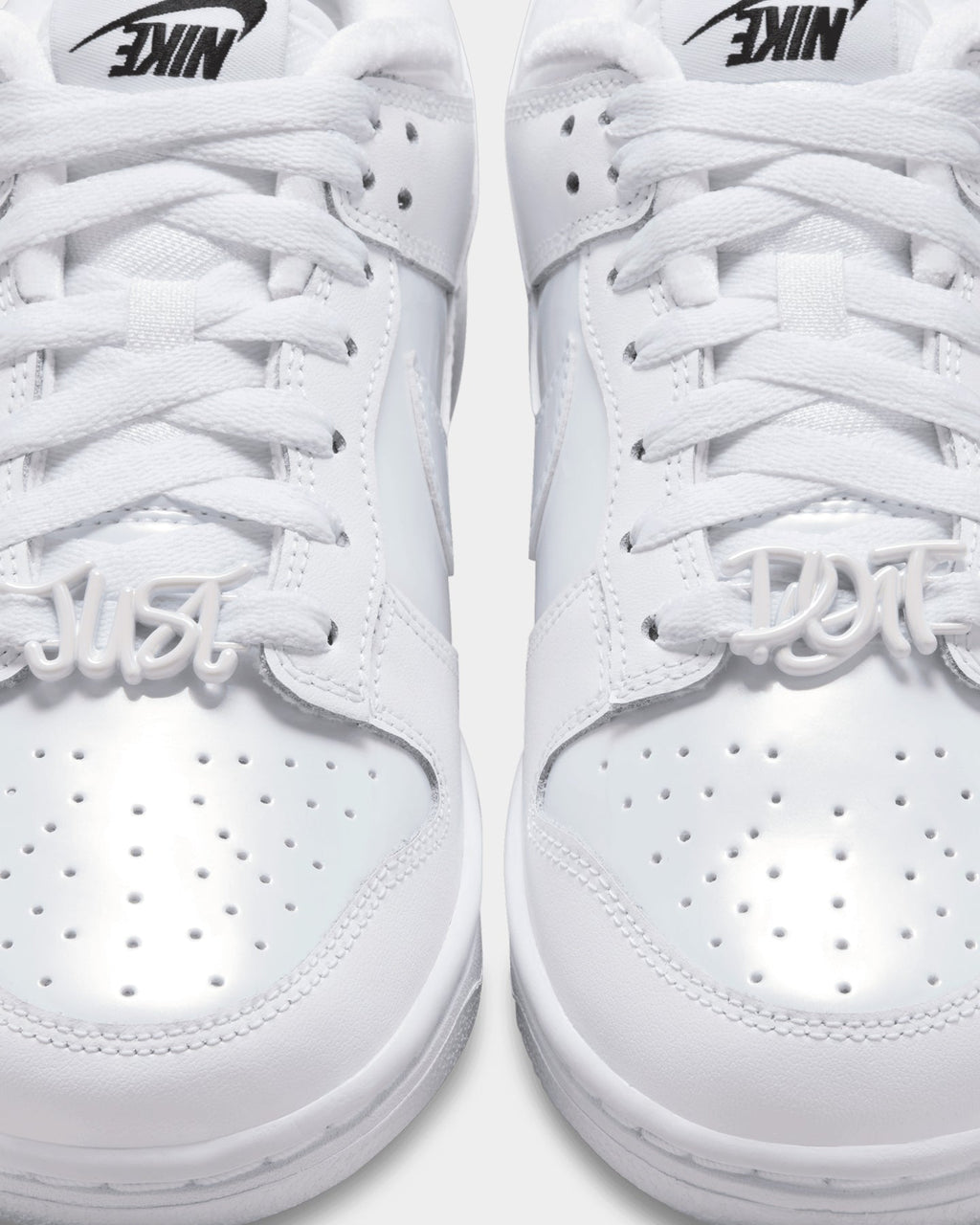 Nike Women's Dunk Low SE White/Multi-Coloured