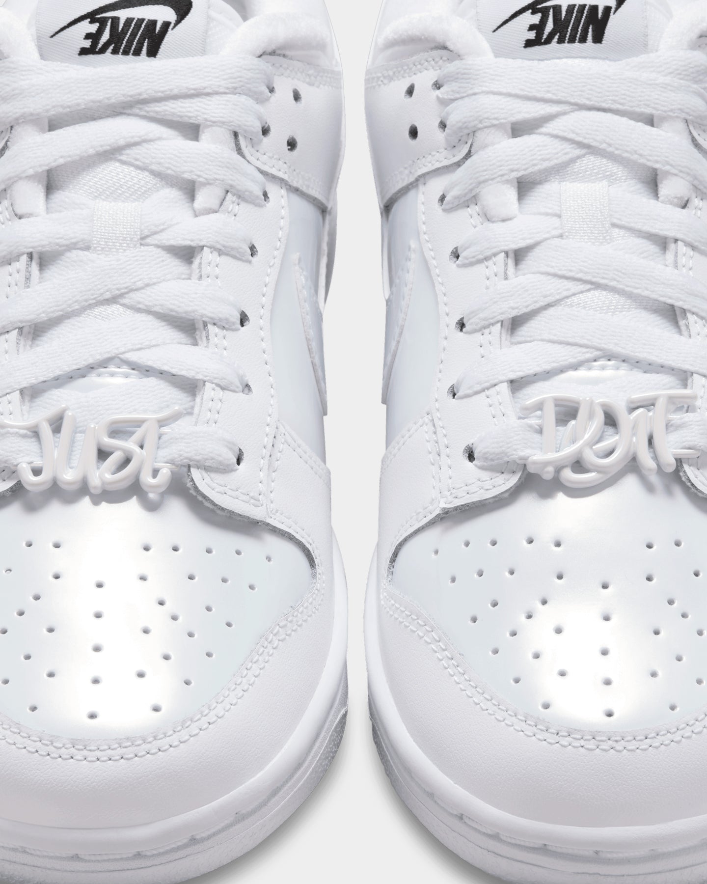Nike Women's Dunk Low SE White/Multi-Coloured