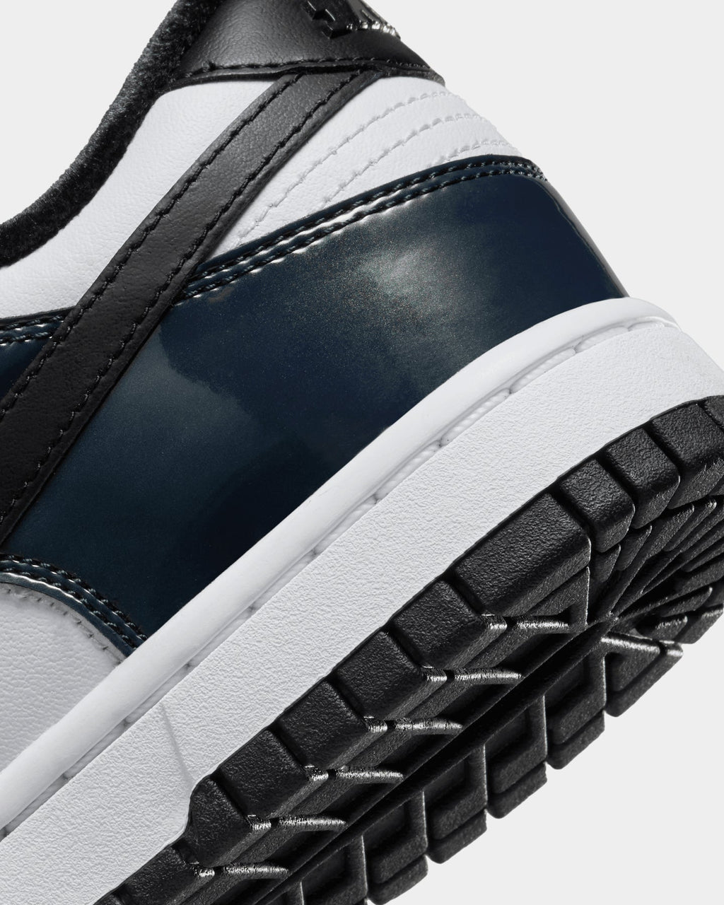 Nike Women's Dunk Low SE 2 Black/Black
